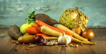 Správné skladování zeleniny a ovoce v kuchyni